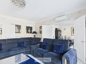 Photo 16- click for photo gallery